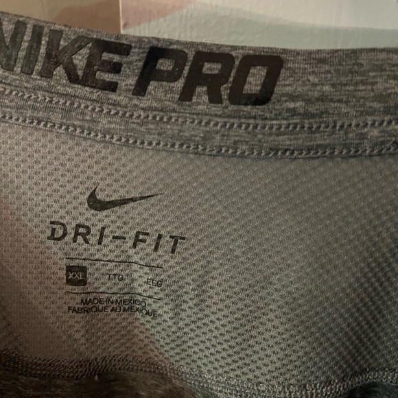 NIKE MENS SET OF 3 ATHLETIC SHIRTS SIZE XXL - Picture 9 of 10